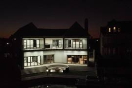 Luxury 5 Bed Villa For Sale In Marina Martinque Jeffreysbay South