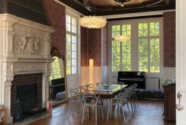 Luxury Left Wing Of Chateau de la Breviere For Sale in Saint-Jean-aux-Bois