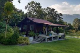 Stunning 4 Bedroom Property For Sale in Langkawi