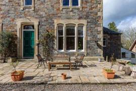 Stunning 5 Bedroom Home For Sale in Galashiels