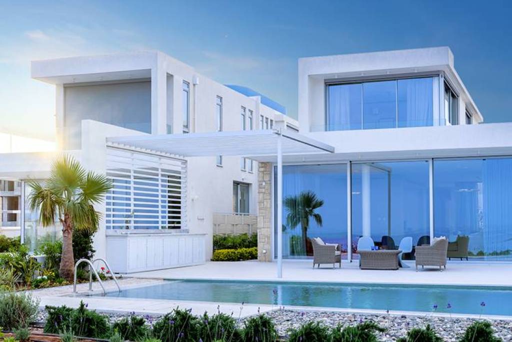 Stunning Villa For Sale in CORAL SEAS VILLAS Peyia Paphos