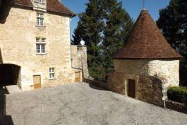Luxury 6 Bed Chateau For sale in Strenquels Lot