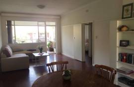 Stunning 1 Bed Apartment For Sale in Johannesburg South