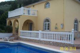 Stunning 5 Bed Villa for Sale in Iznajar Cordoba