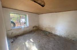 Renovation Project House for Sale in Terziysko Burgas
