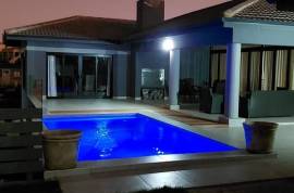 Stunning 5 Bed Villa for Sale in Plettenberg Bay South
