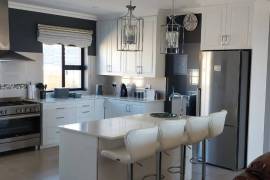 Stunning 5 Bed Villa for Sale in Plettenberg Bay South