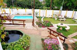 Superb 9 Bed Guest House For Sale in Queensburgh Durban South