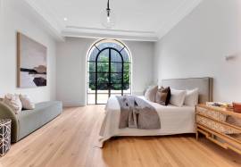 Luxury 3 Bed Apartment for Sale in Melbourne