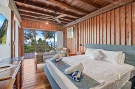 Stunning 6 Bed Villa for Sale In Seascape Trinity Beach Queensland