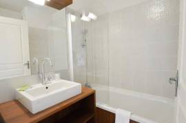 Stunning 3 Bedroom Leaseback Apartment For Sale In Chateau De Jouarres Azille Languedoc-Roussillion France Stunning 3 Bedroom Leaseback Apartment For Sale In Chateau De Jouarres Azille Languedoc-Roussillion France