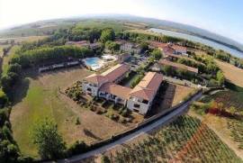 Stunning 3 Bedroom Leaseback Apartment For Sale In Chateau De Jouarres Azille Languedoc-Roussillion France Stunning 3 Bedroom Leaseback Apartment For Sale In Chateau De Jouarres Azille Languedoc-Roussillion France