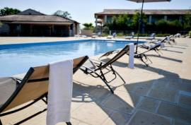 Stunning 3 Bedroom Leaseback Apartment For Sale In Chateau De Jouarres Azille Languedoc-Roussillion France Stunning 3 Bedroom Leaseback Apartment For Sale In Chateau De Jouarres Azille Languedoc-Roussillion France