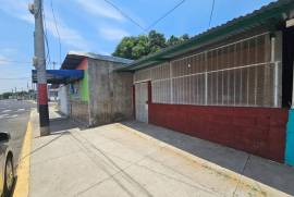 Superb 2 Bedroom House For Sale in Managua