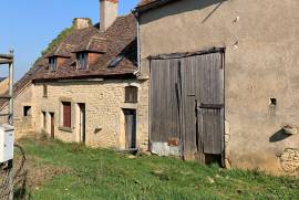 Excellent 3 Bedroom House and Barn Renovation Project for Sale In Saizy Burgundy