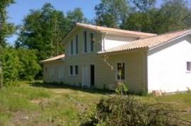 Stunning 4 Bedroom Eco House For Sale in Lessac Charente