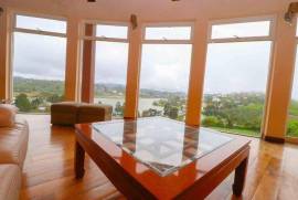 Luxury 5 Bed Villa Acacia for sale in Nuwara Eliya Sri