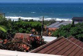 Stunning 8 Bedroom Villa & Separate Cottage For Sale in Margate Kwa Zulu Natal South