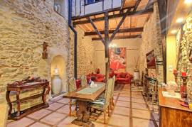 Stunning 5 Bed Village House With Atrium For Sale in Belpech Aude