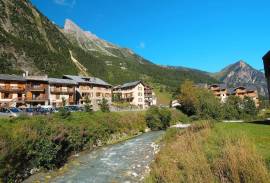 Stunning 2 Bed Ski Leaseback Apartment for Sale in Residence Geolia Le Blanchot Haute Savoie