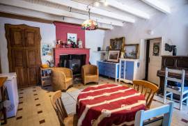Stunning 4 bed Villa With Separate 3 bed Gite For Sale in Combiers Charente