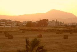 Superb 2 Bed Apartment For Sale in Sunset Gardens Pervolia Larnaca