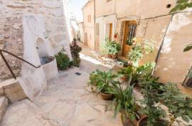 Excellent 3 Bed Townhouse For Sale in Bocairent Valencia Province