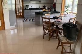 Luxury 4 Bed Villa For Sale in Porto