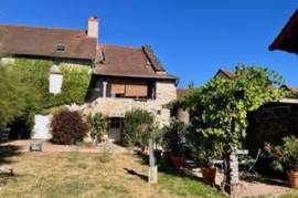 Excellent 3 Bed House For Sale in Saint Clement sur Guye Saone et Loire in