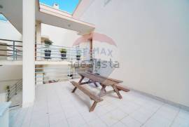 Stunning 3 Bed Apartment For Sale in Colares Sintra