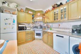 Stunning 3 Bed Apartment For Sale in Colares Sintra