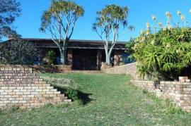 Excellent 4 Bed Property for Sale in Bathurst Eastern Cape South