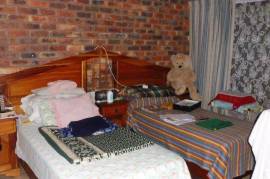 Excellent 4 Bed Property for Sale in Bathurst Eastern Cape South