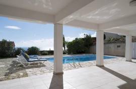 Luxury 3 bed Villa For Sale in Peyia Paphos