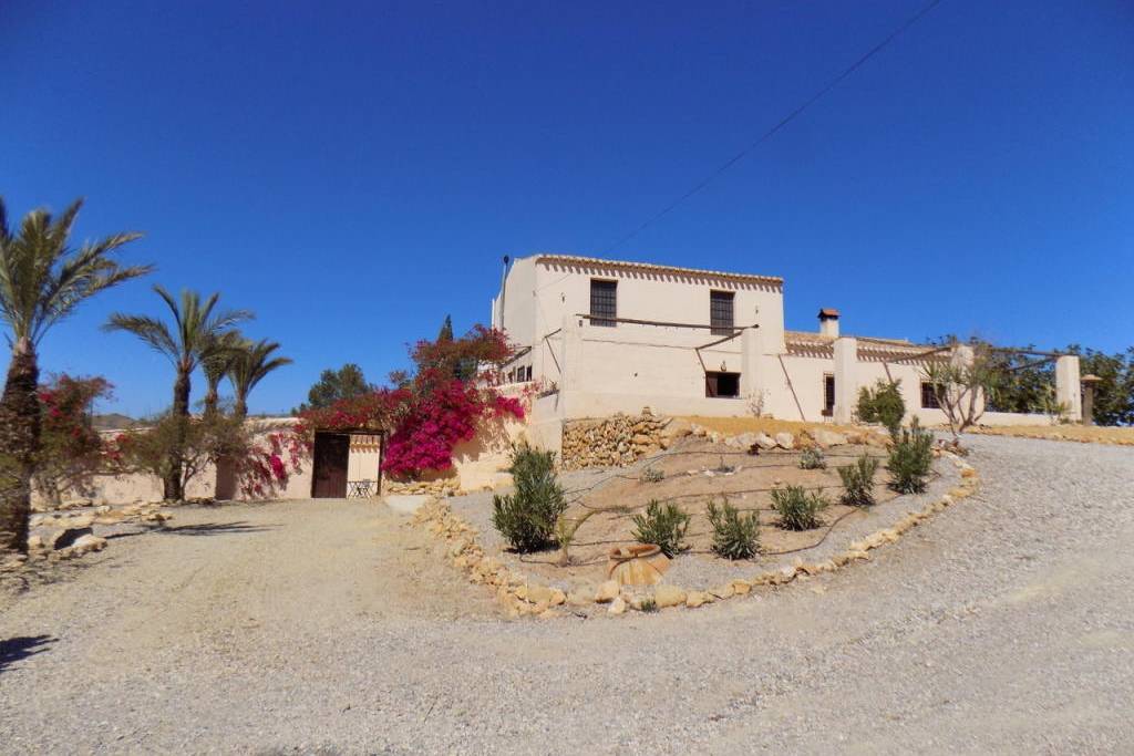 Stunning 5 Bed Cortijo del Sevillano/Finca with separate Studio for sale in Cuevas del Almanzora Almeria