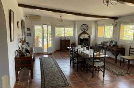 Stunning 5 Bedroom Finca for sale with breath taking views in Estepona Andalucia