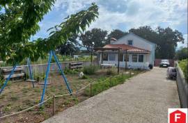 Restored country house with 3 bedrooms and land with borehole 10 minutes from Ansiao in Central Portugal