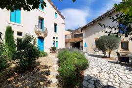 Superb And Unique Bourgeoise Home With Its Gardian Home On A 595 M2 Plot With Pool.