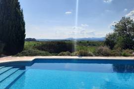 Fabulous Off Grid House With 120 M2 Of Living Space On 1370 M2 With Pool And Views.