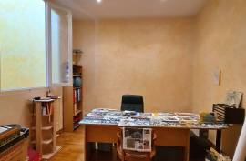 Superb Character Property With 311 M2 Of Living Space, Annexe And Park Of 1660 M2. Unique