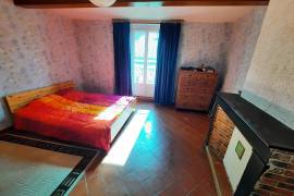 Nice Village House In Very Good Condition With 115 M2 Of Living Space And Possibility To Create A Roof Terrace.
