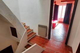 Nice Village House In Very Good Condition With 115 M2 Of Living Space And Possibility To Create A Roof Terrace.