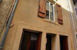 Nice Village House In Very Good Condition With 115 M2 Of Living Space And Possibility To Create A Roof Terrace.