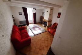 Nice Village House In Very Good Condition With 115 M2 Of Living Space And Possibility To Create A Roof Terrace.
