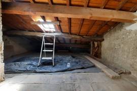 Nice Village House In Very Good Condition With 115 M2 Of Living Space And Possibility To Create A Roof Terrace.