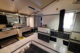 Former Farm/wine Making Property Offering 2 Accomodations Of 560 M2 And 100 M2 On 3.5 Hectares.