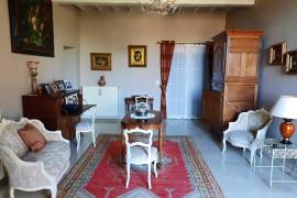 Former Farm/wine Making Property Offering 2 Accomodations Of 560 M2 And 100 M2 On 3.5 Hectares.