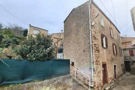 Stone Village House With 70 M2 Of Living Space, Studio Of 25 M2, Terrace And Small Garden.