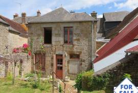 Solid Stone Cottage with Nice Garden