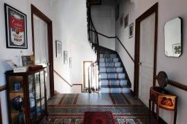 Unique Bourgeoise House With Pool